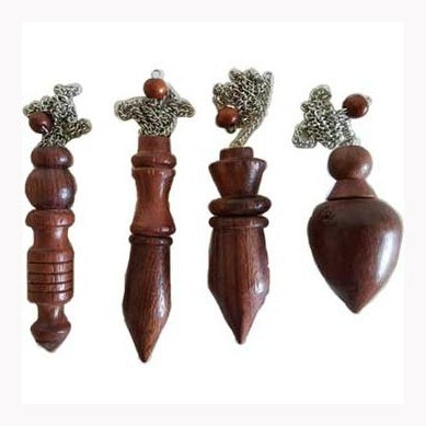 Péndulo de madera con cámara